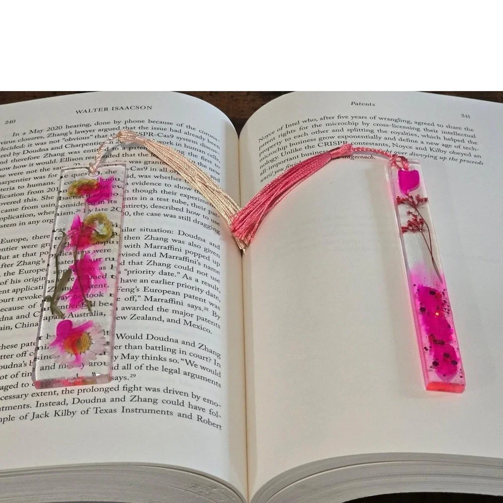 Handmade Resin Floral Bookmarks Real Pressed Flowers Pink Glitter Tassels Set 2